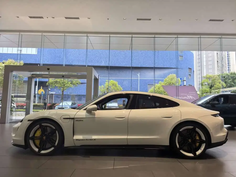 2022 Taycan Facelift Taycan Turbo S