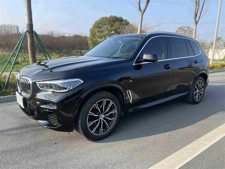 BMW X5 2022 xDrive 30Li Luxury M Sport Package