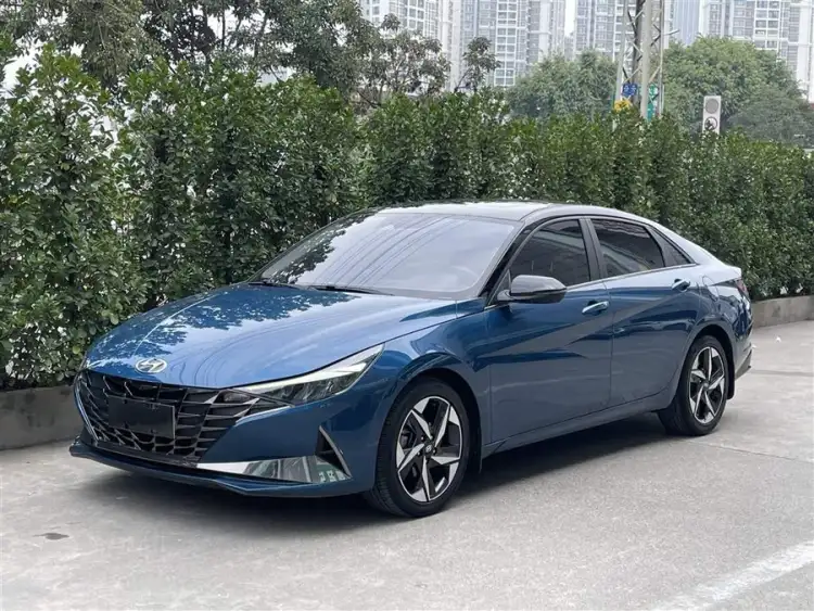 Elantra 2021 1.5L CVT LUX Premium Edition