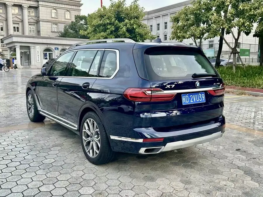 بي إم دبليو X7 2022 xDrive40i حزمة فاخرة