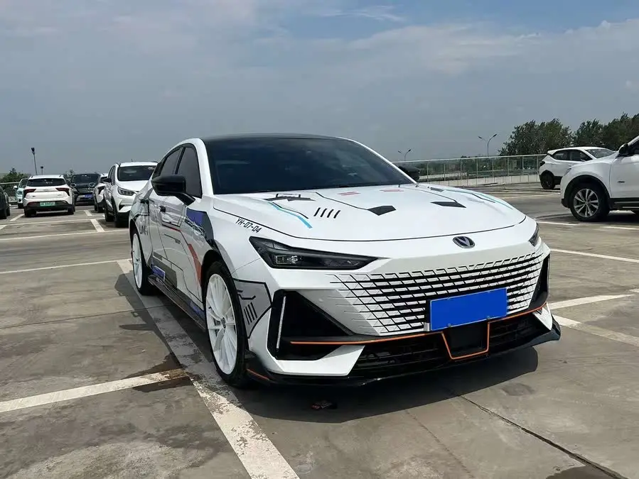 Changan UNI-V 2023 1.5T Sport Edition