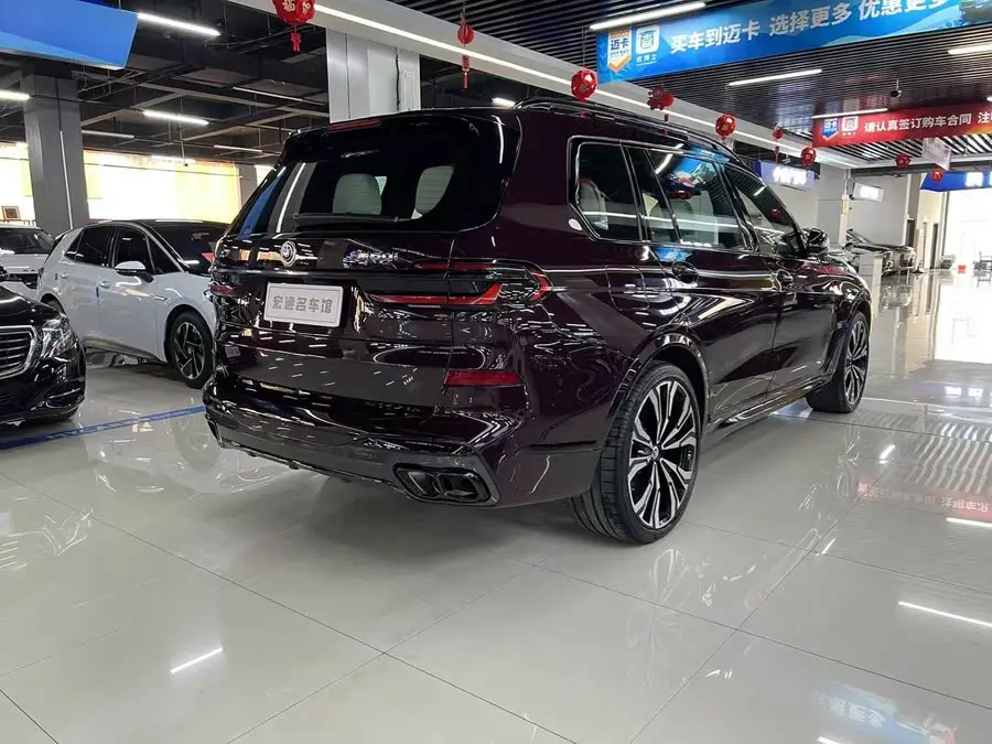 بي ام دبليو X7 2023 xDrive M60i