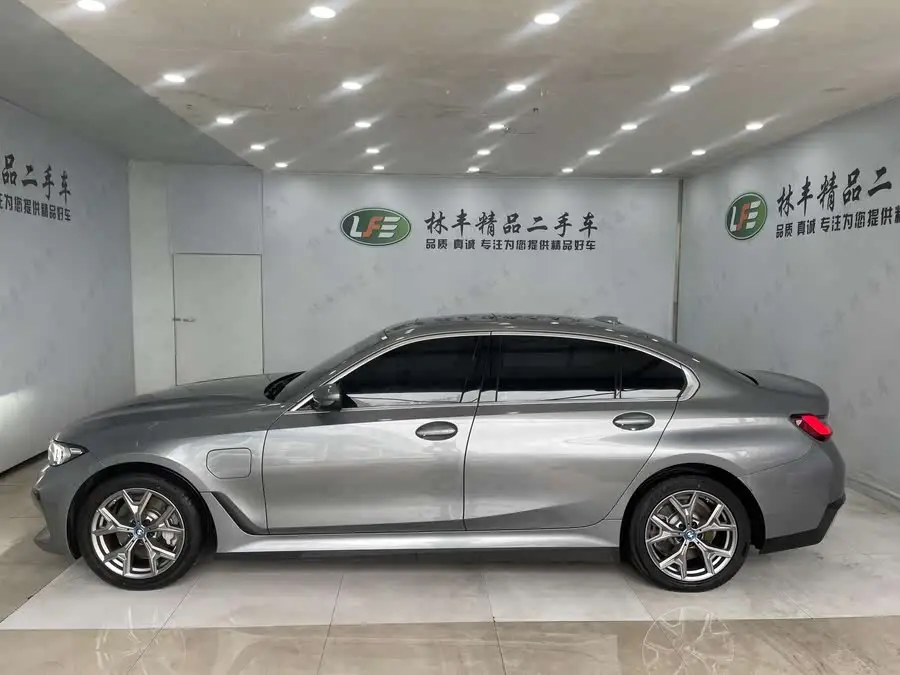 بي إم دبليو i3 2022 eDrive 35 L