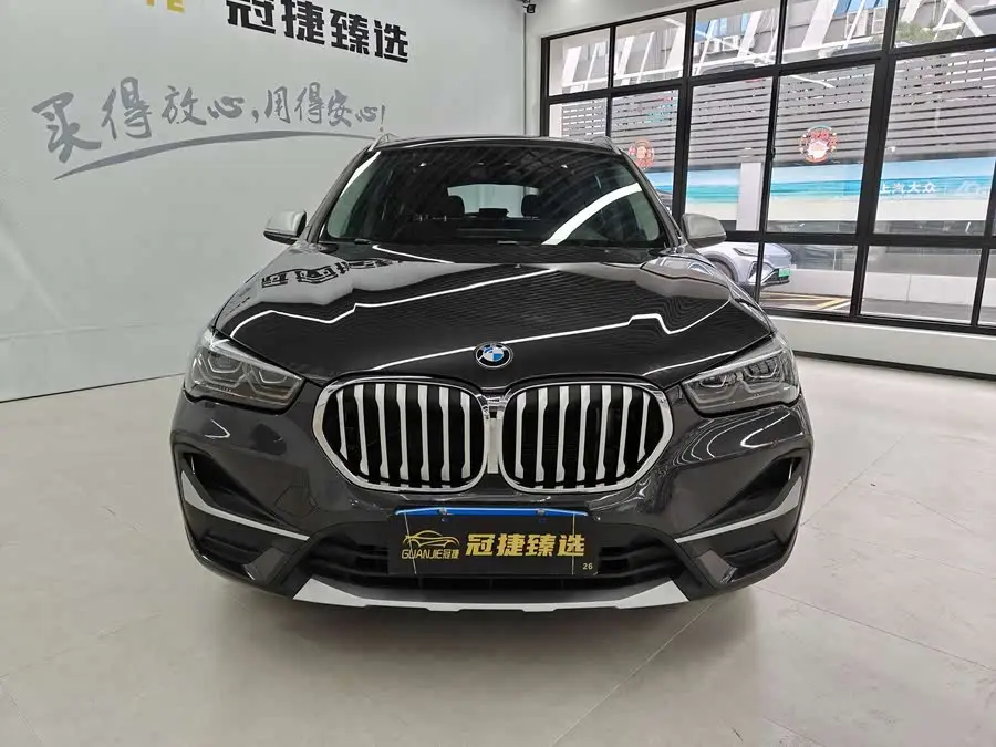 بي إم دبليو X1 2022 sDrive20Li إصدار موضة