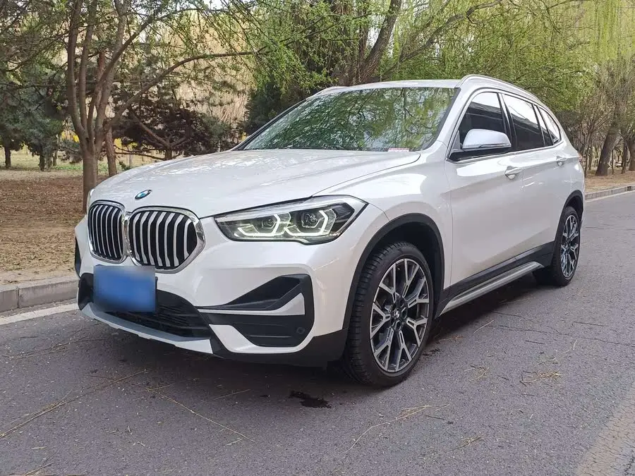 بي إم دبليو X1 2022 طراز مُجدد xDrive25Li الفاخر