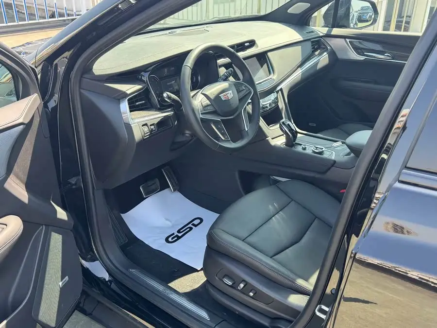 Cadillac XT5 2024 2.0T AWD Premium (Ultimate Edition)