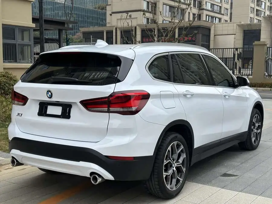 بي إم دبليو X1 2020 sDrive25Li إصدار رائد