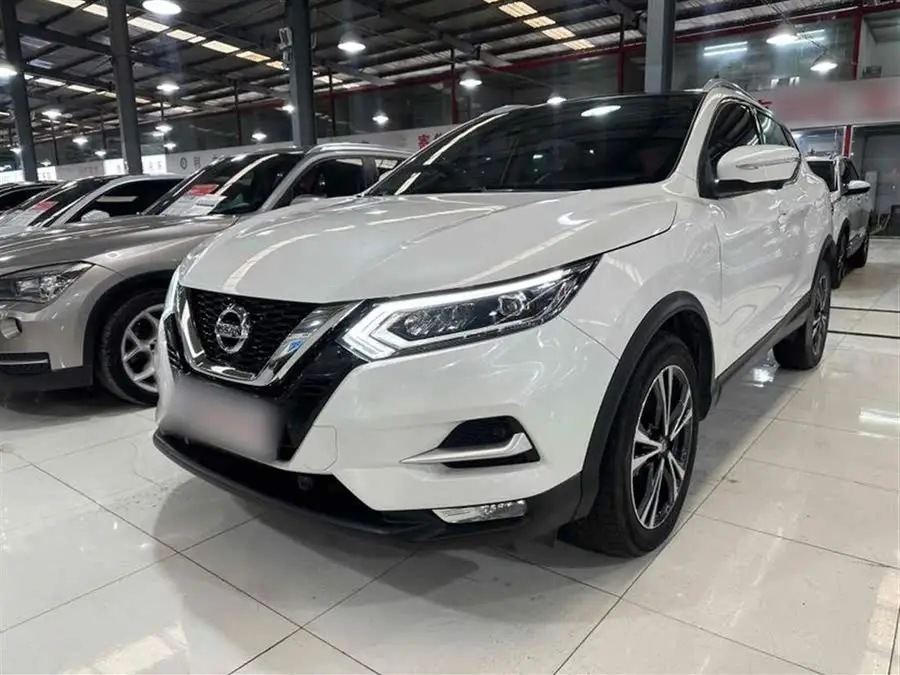 2022 نيسان قاشقاي 2.0 لتر CVT XV بريميوم