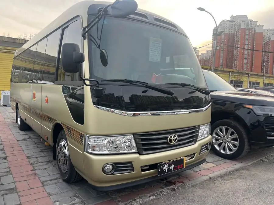 كودا 2019 سيارة فاخرة 4.0L GRB53L-ZCMEK سعة 20 مقعد 9GR