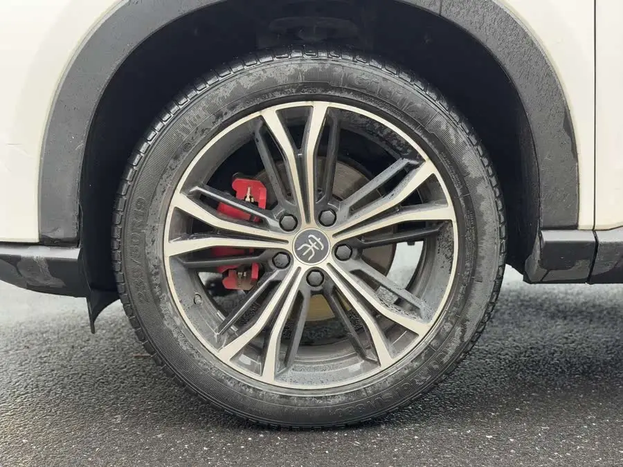 Song PLUS 2020 1.5T Automatic Premium Version