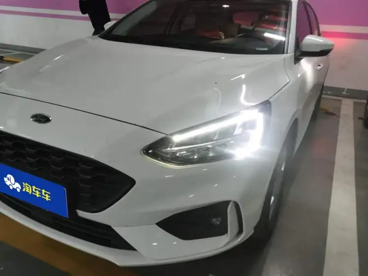 2021 Ford Focus 2.0L EcoBoost 180 Automatic Trend