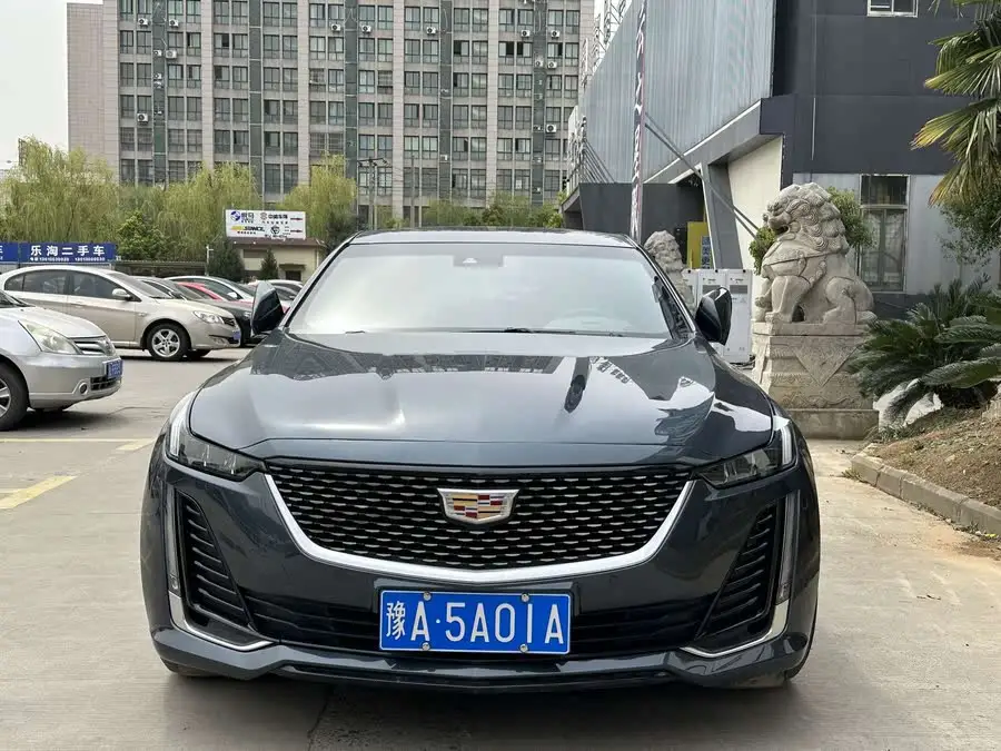 كاديلاك CT5 2022 28T الفاخرة