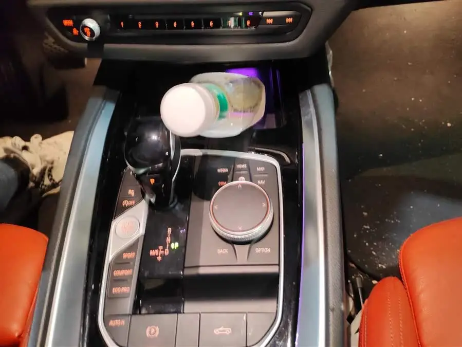 بي إم دبليو Z4 2019 sDrive 25i حزمة M الرياضية