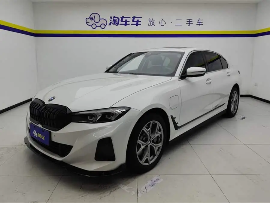 بي إم دبليو i3 2024 eDrive 35 L