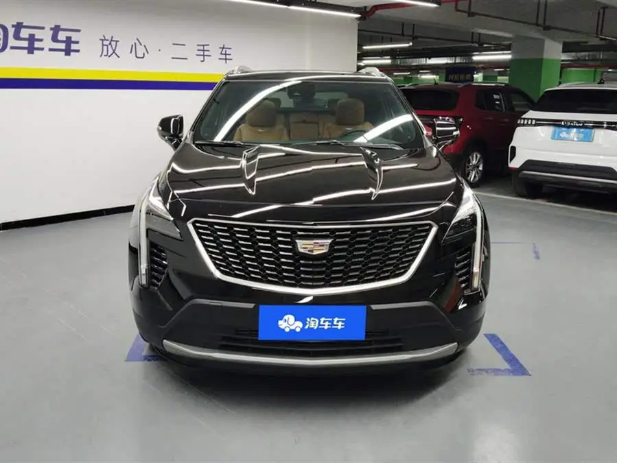 Cadillac XT4 2023 28T Two-Wheel Drive Premium
