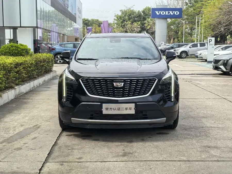 Cadillac XT4 2023 28T FWD Luxury
