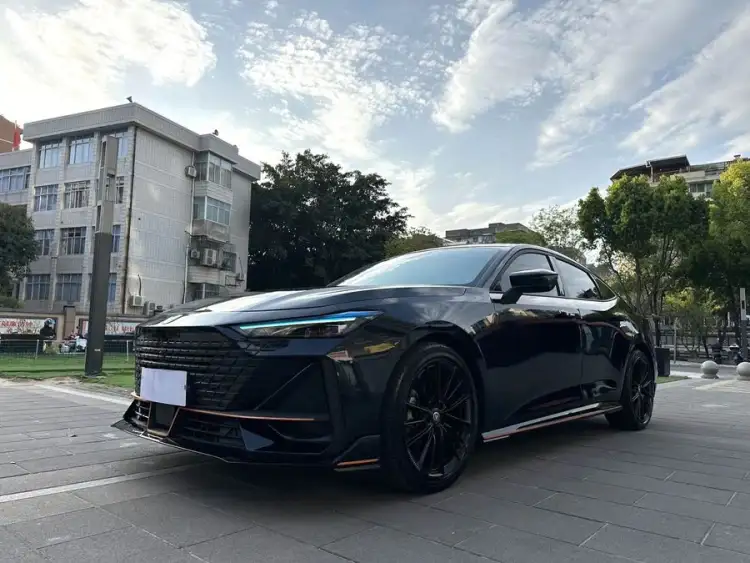 Changan UNI-V 2022 1.5T Sport Edition