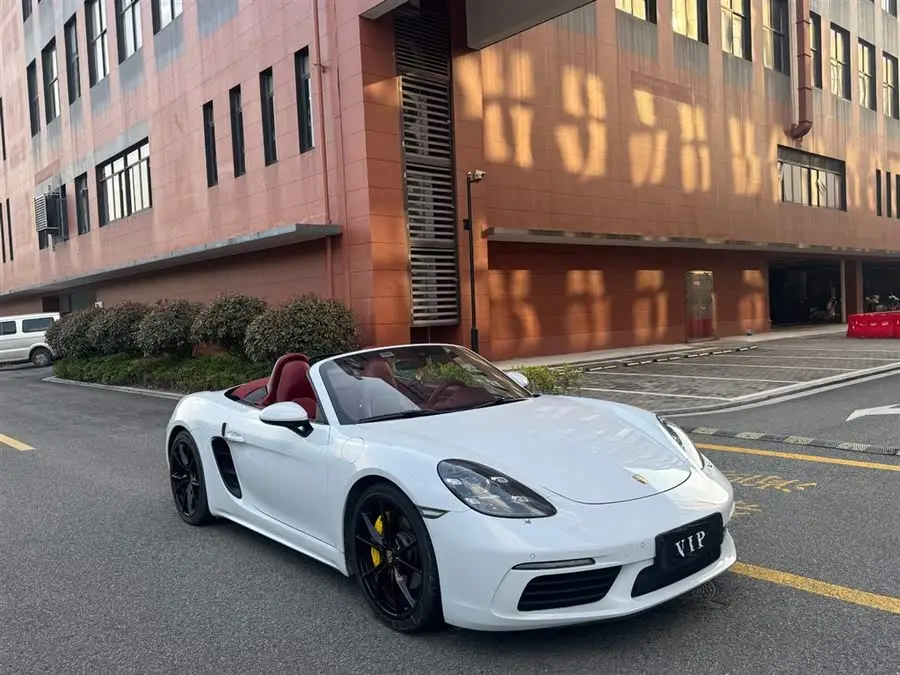 Porsche 718 2018 Model Boxster 2.0T