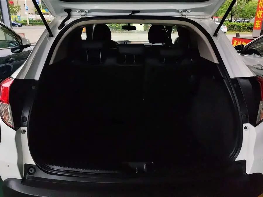 2020 هوندا HR-V 1.5 لتر CVT الإصدار الرائد