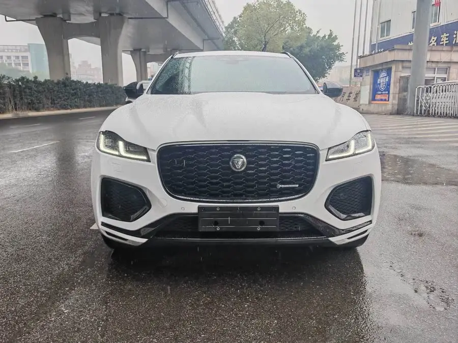 Jaguar F-PACE 2022 P250