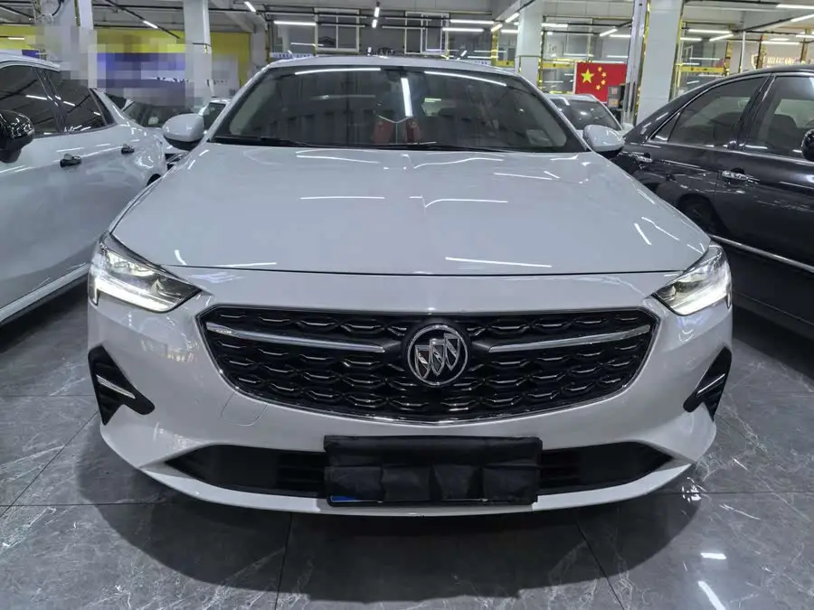 بيوك ريجال 2022 652T الإصدار الذكي