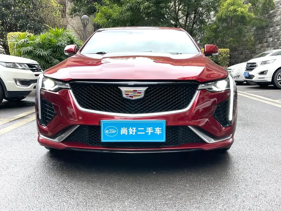 كاديلاك CT4 2021 28T فئة الرفاهية