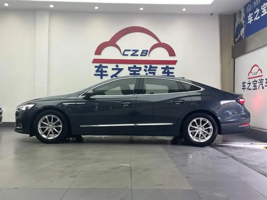 بيوك لاكروس 2021 552T الفاخرة