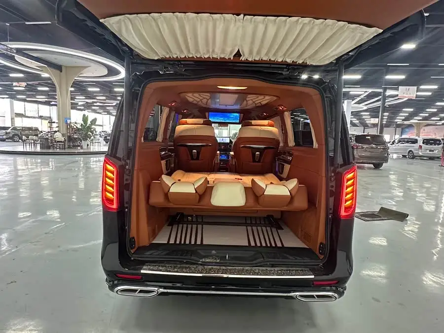 Vito 2023 2.0T Elite Edition 7-Seater