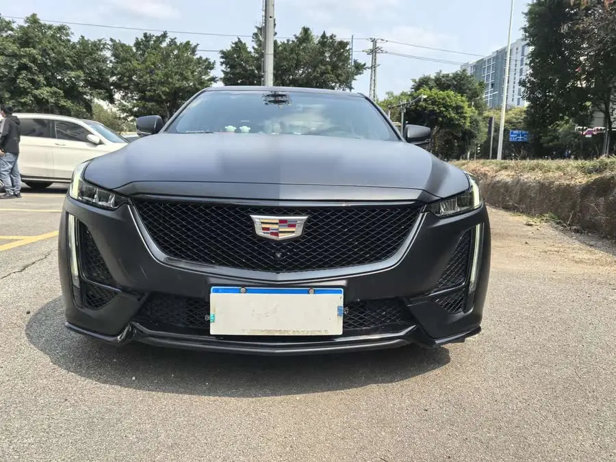 كاديلاك CT5 2021 28T الرياضية الرائدة