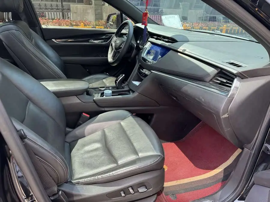 كاديلاك XT5 2020 طراز مُعدل 28T دفع رباعي فاخر