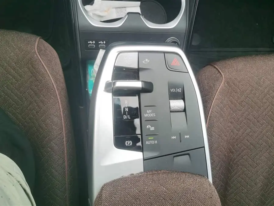 BMW X1 2023 xDrive25Li X Design Package