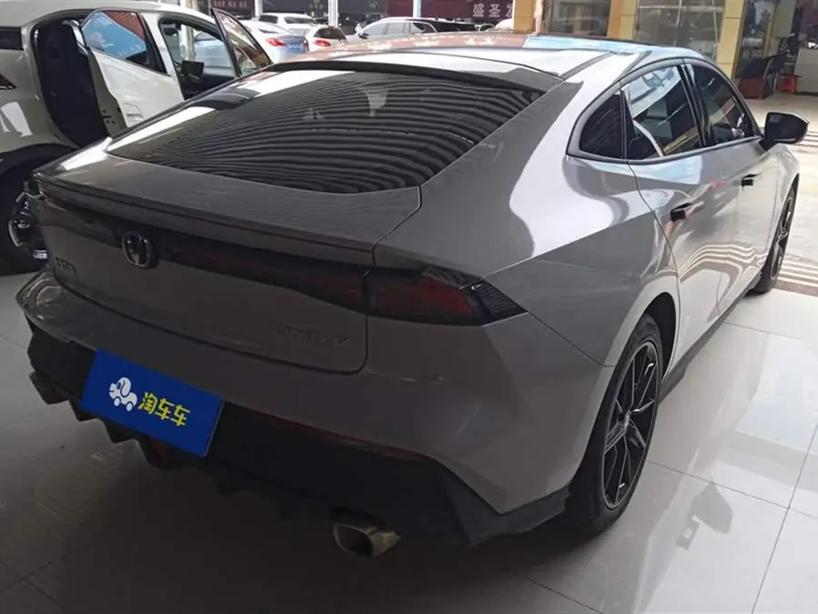 Changan UNI-V 2022 1.5T Premium