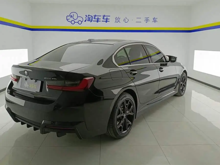 بي إم دبليو i3 2022 eDrive 35 L