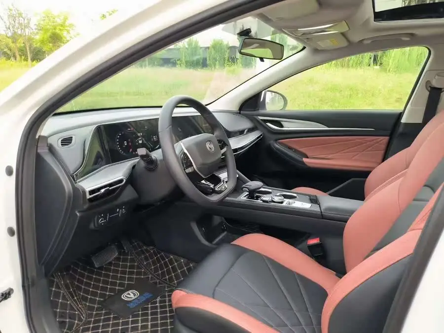 إيدونغ 2023 الإصدار المميز بلس بلو ويل NE 1.4T GDI DCT الإصدار الفاخر