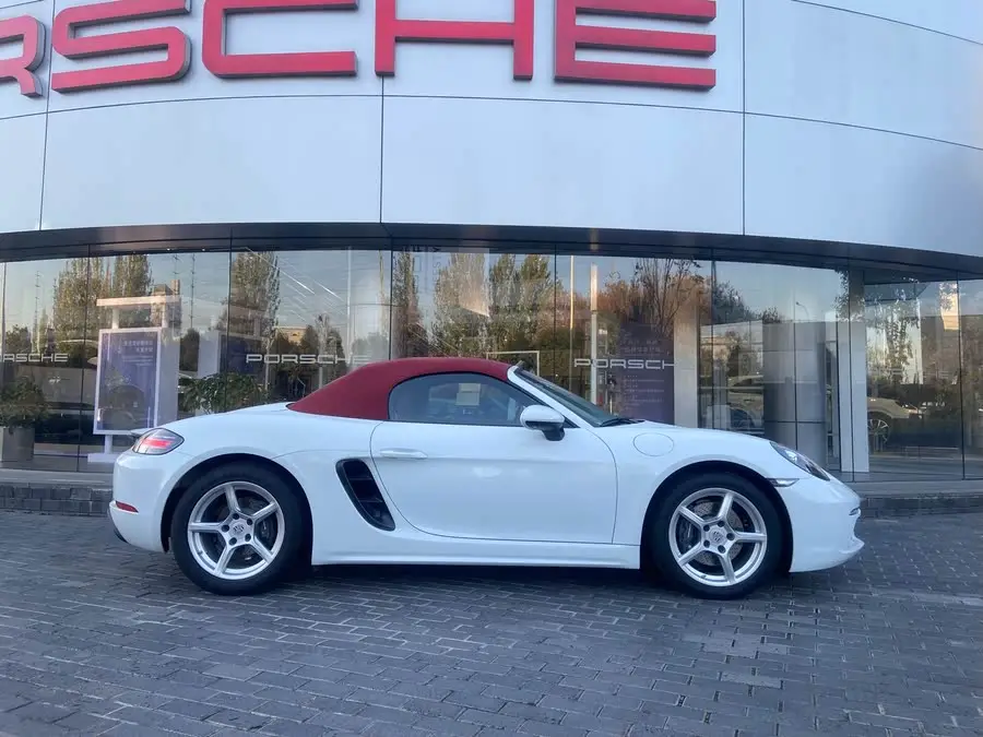 Porsche 718 2022 Boxster 2.0T