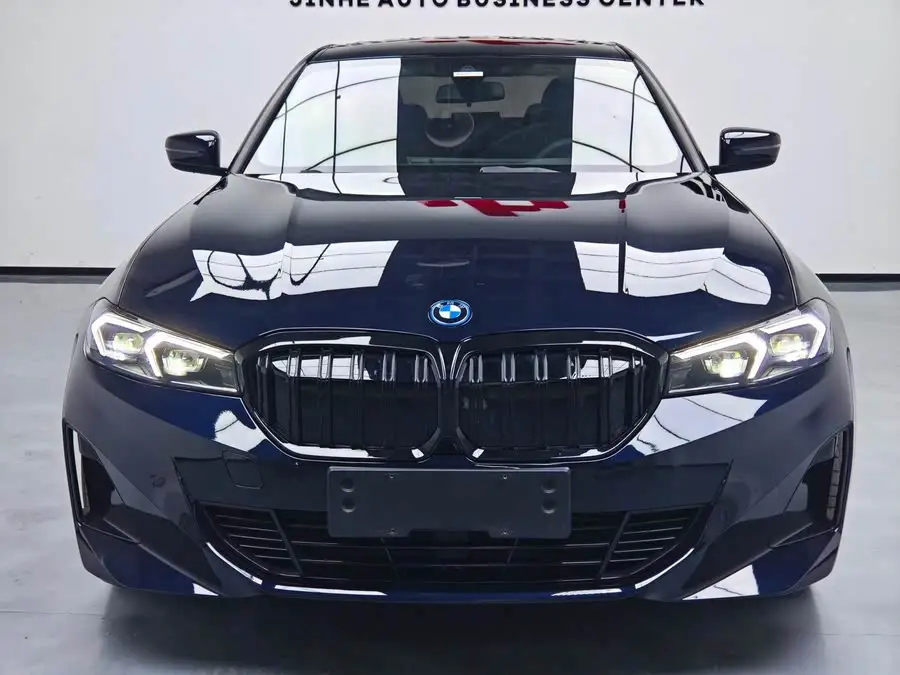 بي ام دبليو i3 2022 eDrive 35 L