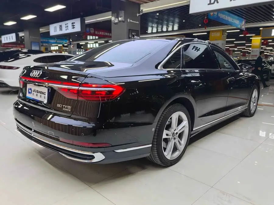 أودي A8 2023 A8L 50 TFSI quattro النسخة المختارة