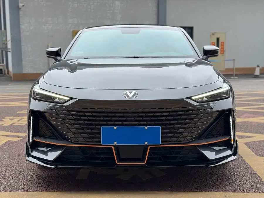 Changan UNI-V 2022 1.5T Sport Edition