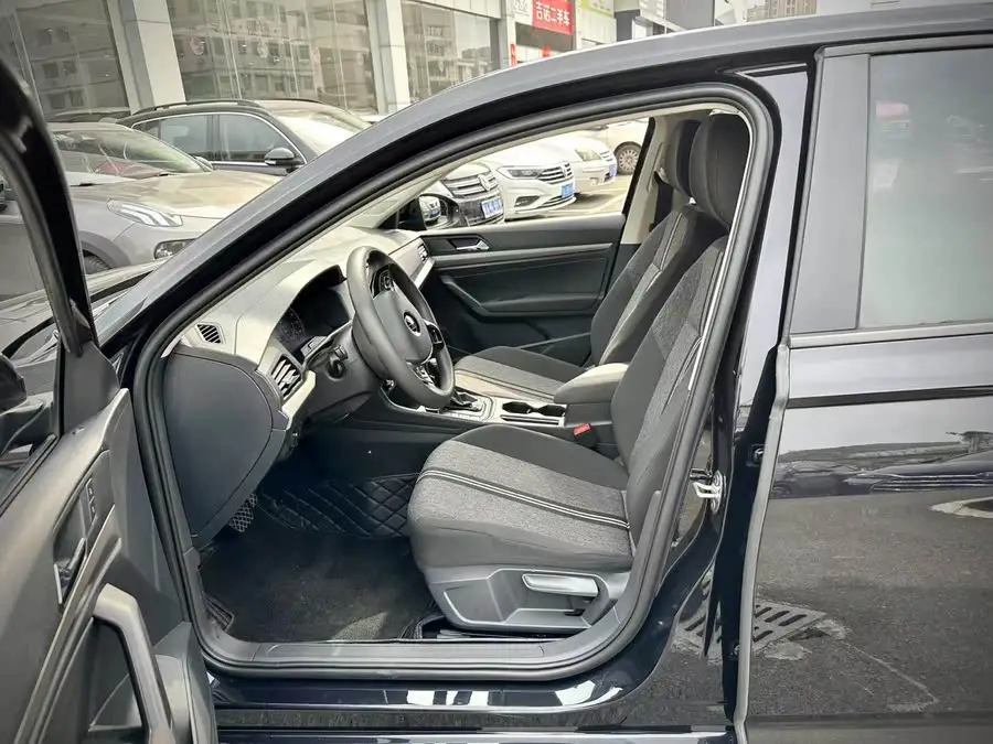 Lavida 2021 1.5L Automatic Stylish Version