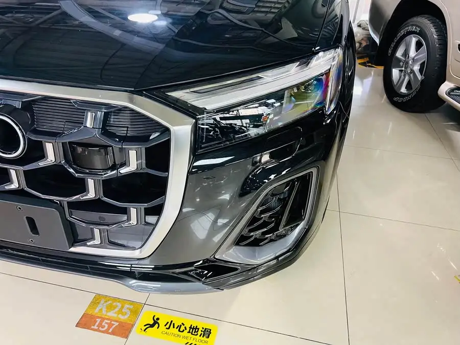 Audi Q7 2024 55 TFSI quattro S line Sport