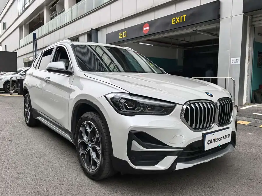 بي إم دبليو X1 2022 sDrive20Li النسخة الفاخرة