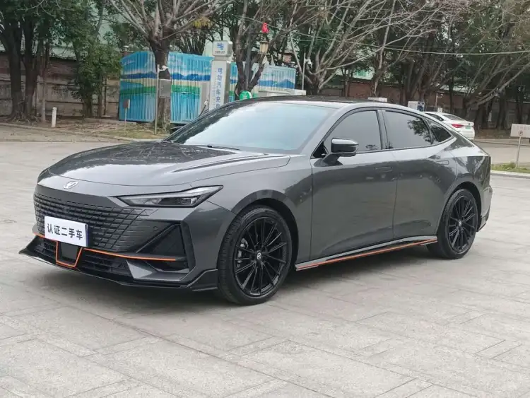 Changan UNI-V 2023 1.5T Sport Version