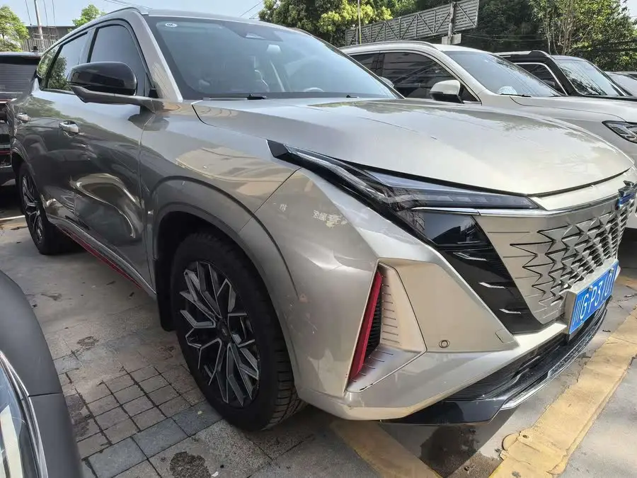 Changan UNI-V 2023 1.5T Sport Version
