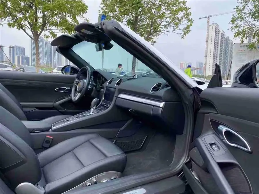 Porsche 718 2020 Model Boxster 2.0T