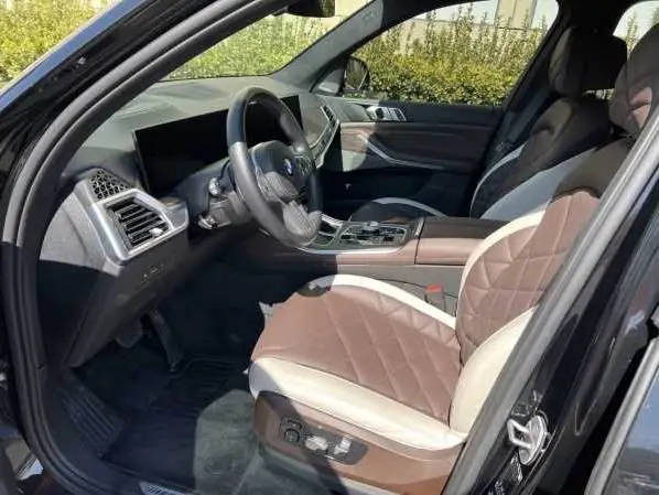 BMW X5 2023 xDrive 40Li Luxury M Sport Night Package