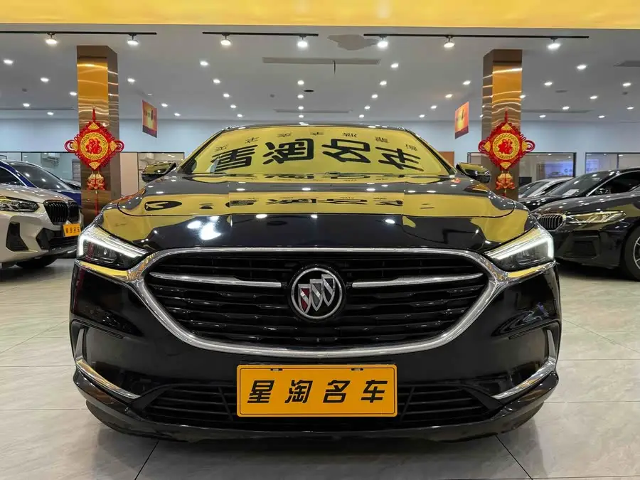 بيوك لاكروس 2020 652T الفاخرة