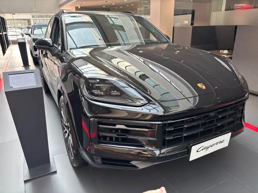 Cayenne 2025 Model Cayenne 3.0T