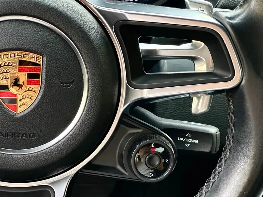 Porsche 718 Boxster 2.0T 2016