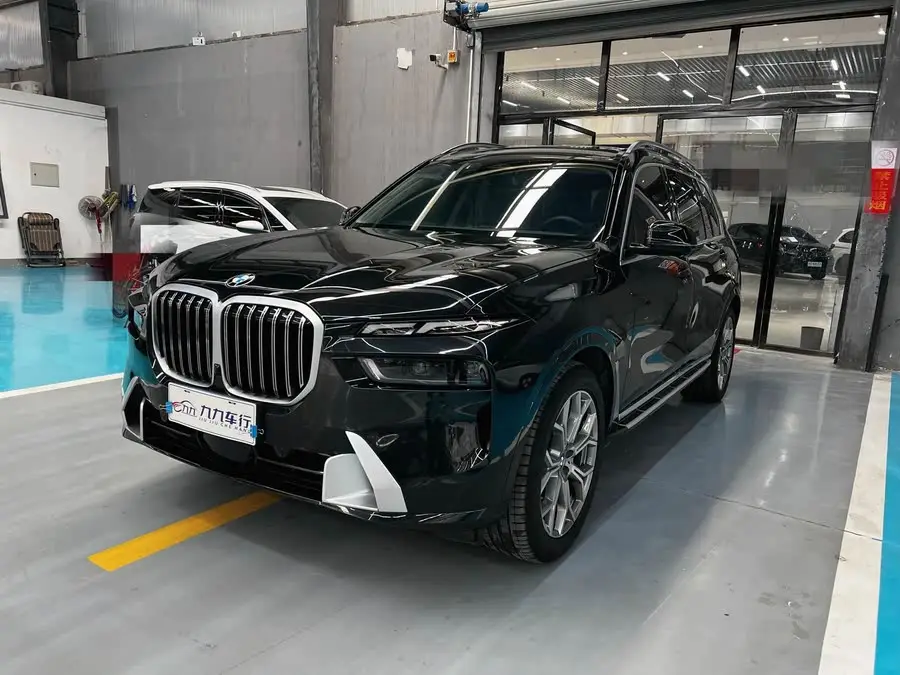 بي إم دبليو X7 2023 xDrive40i باقة فاخرة
