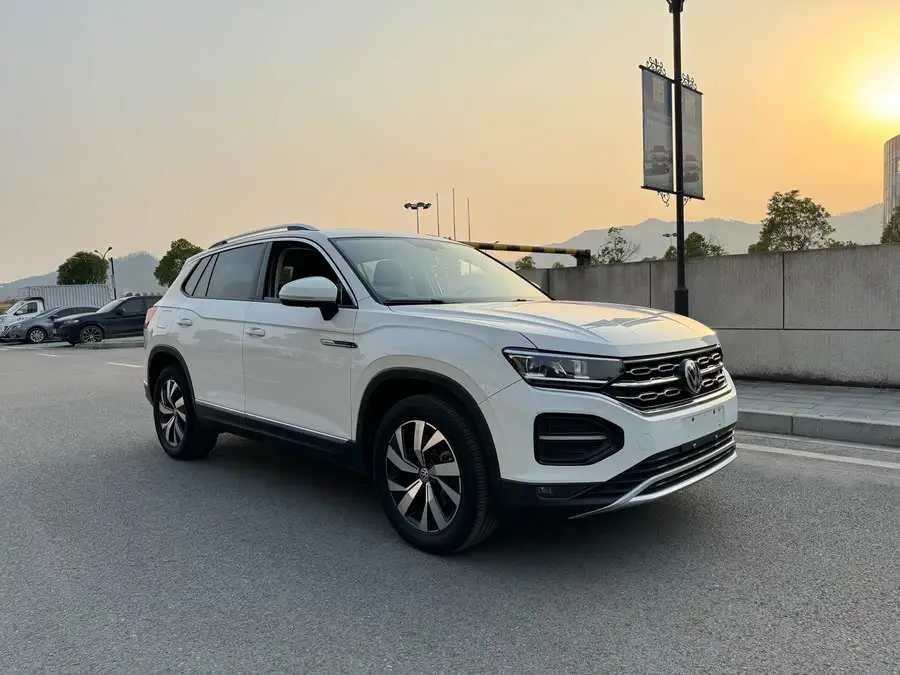 Tayron 2022 330TSI Two-Wheel Drive Luxury Intelligent Connectivity Version